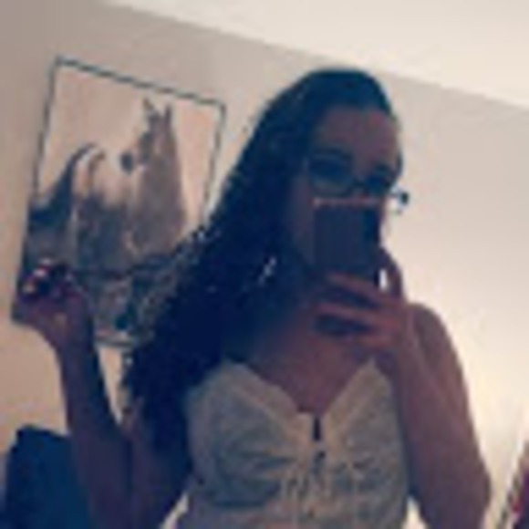 Meet your Posher, Ashley - Picture 1 of 1